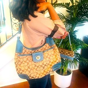 Y2K🔥💯%COACH BAG wristlet included